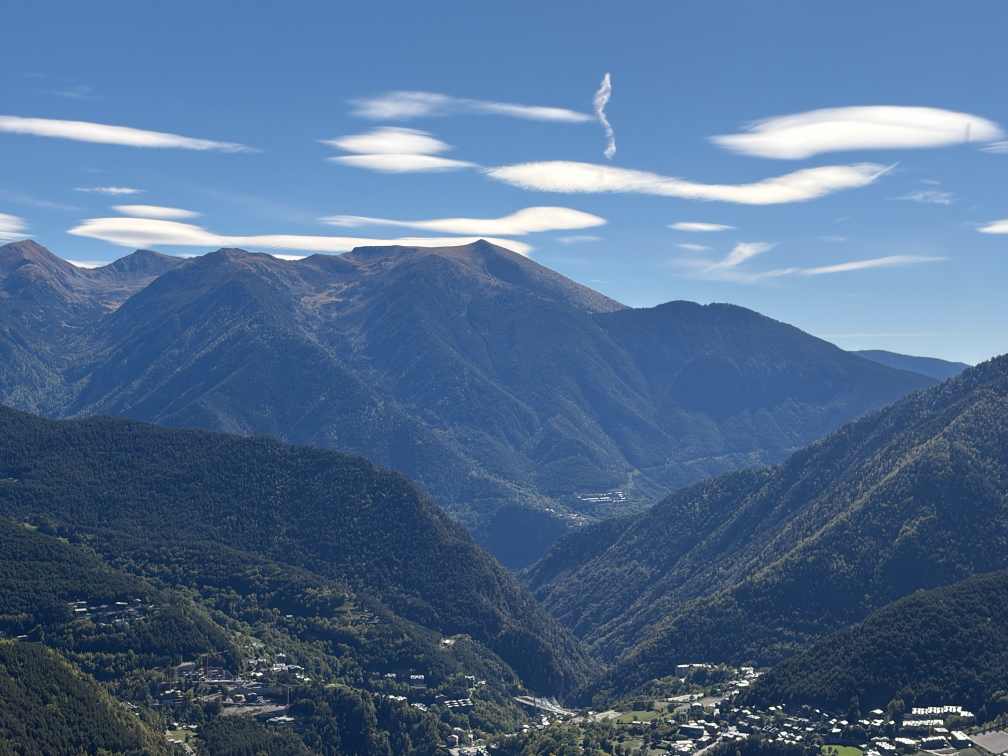 La Massana, roc de la cauba 